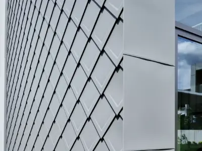 Detailansicht der verlegten Dachraute 29 × 29 in der Farbe P.10 Hellgrau