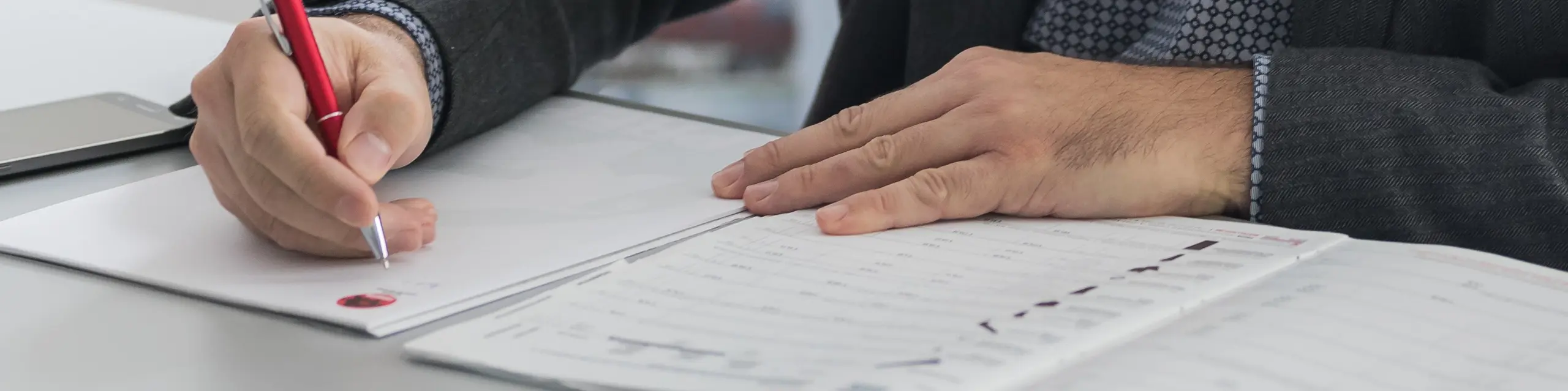 Medewerker bij het opstellen van uw individuele offerte