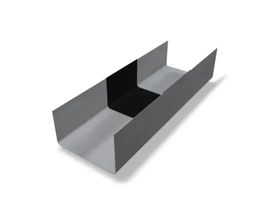 De afbeelding toont een grijze PREFA bakgootdilatatie zonder kraal en kap van robuust aluminium. Dit verbindingselement dient voor het nauwkeurig verlengen van bakgoten en zorgt voor een dichte, betrouwbare dakafvoersystemen. De bakgootdilatatie is verkrijgbaar in de gootmaten 250, 333 en 400.
