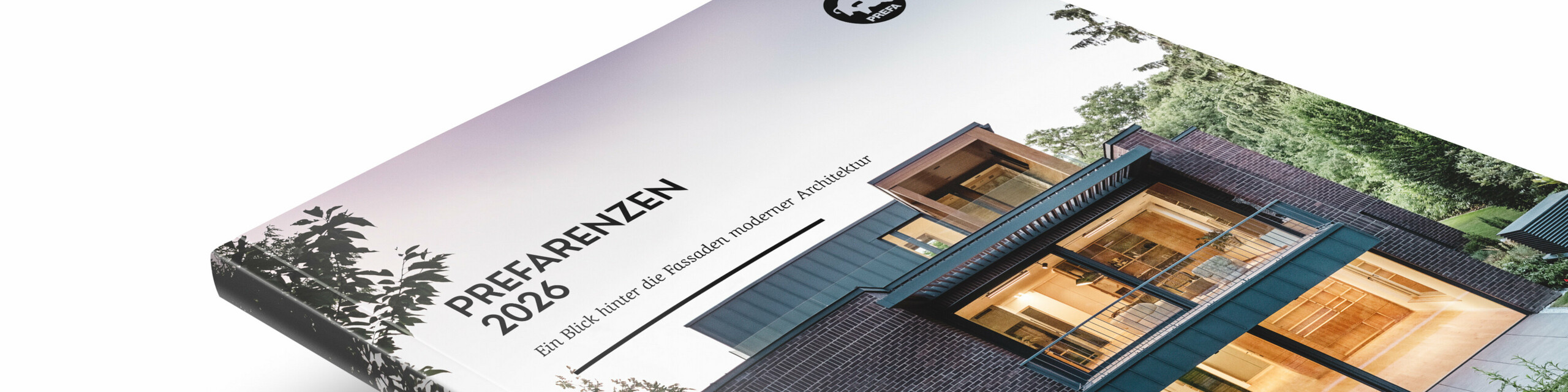 De afbeelding toont een PREFARENZEN boek dat dicht op een witte achtergrond ligt.