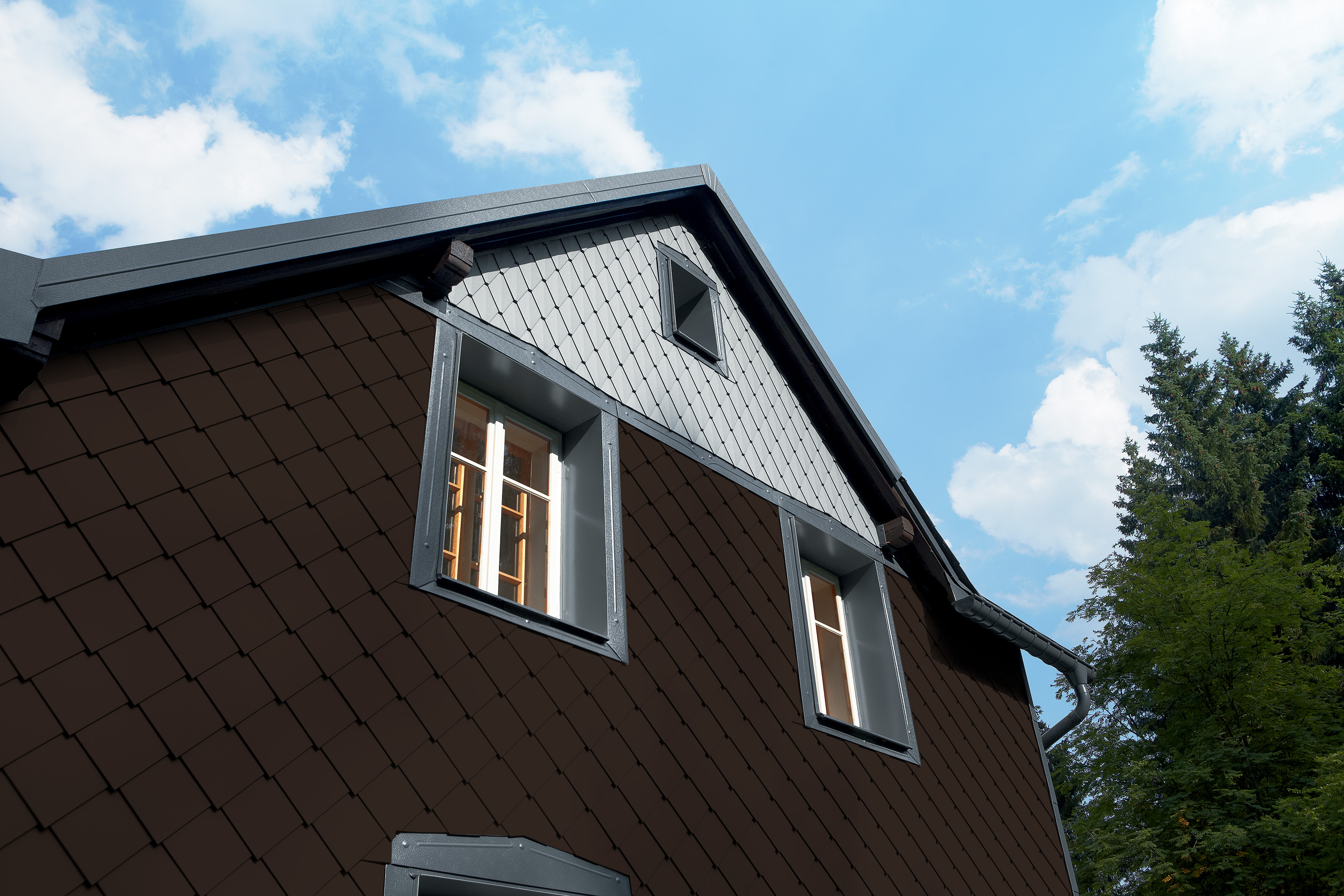 Referentieobjecten PREFA Gevelsystemen Gevellosange 20x20 11 P.10 hazelnootbruin