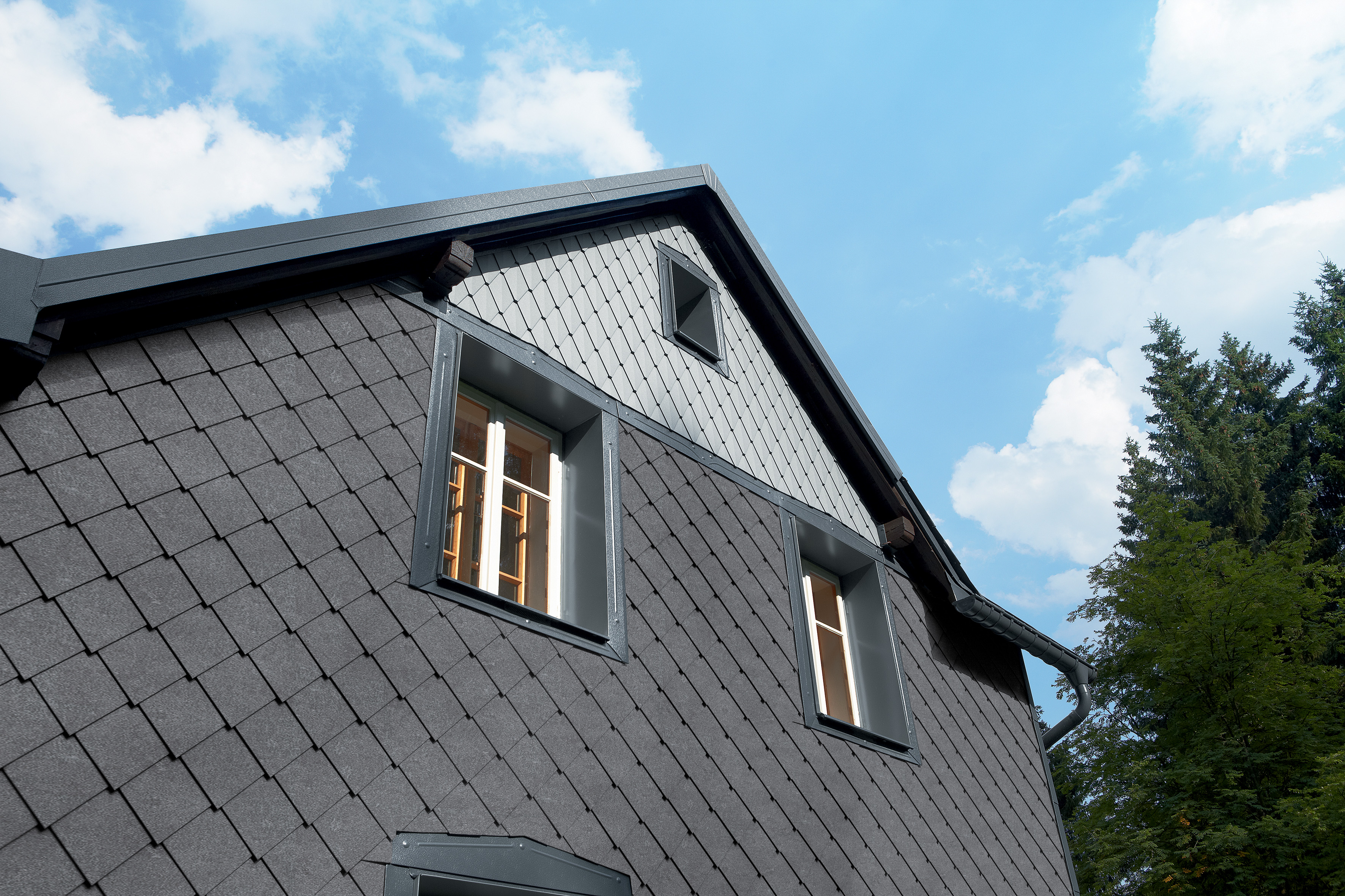 Referentieobjecten PREFA Gevelsystemen Gevellosange 20x20 43 P.10 steengrijs