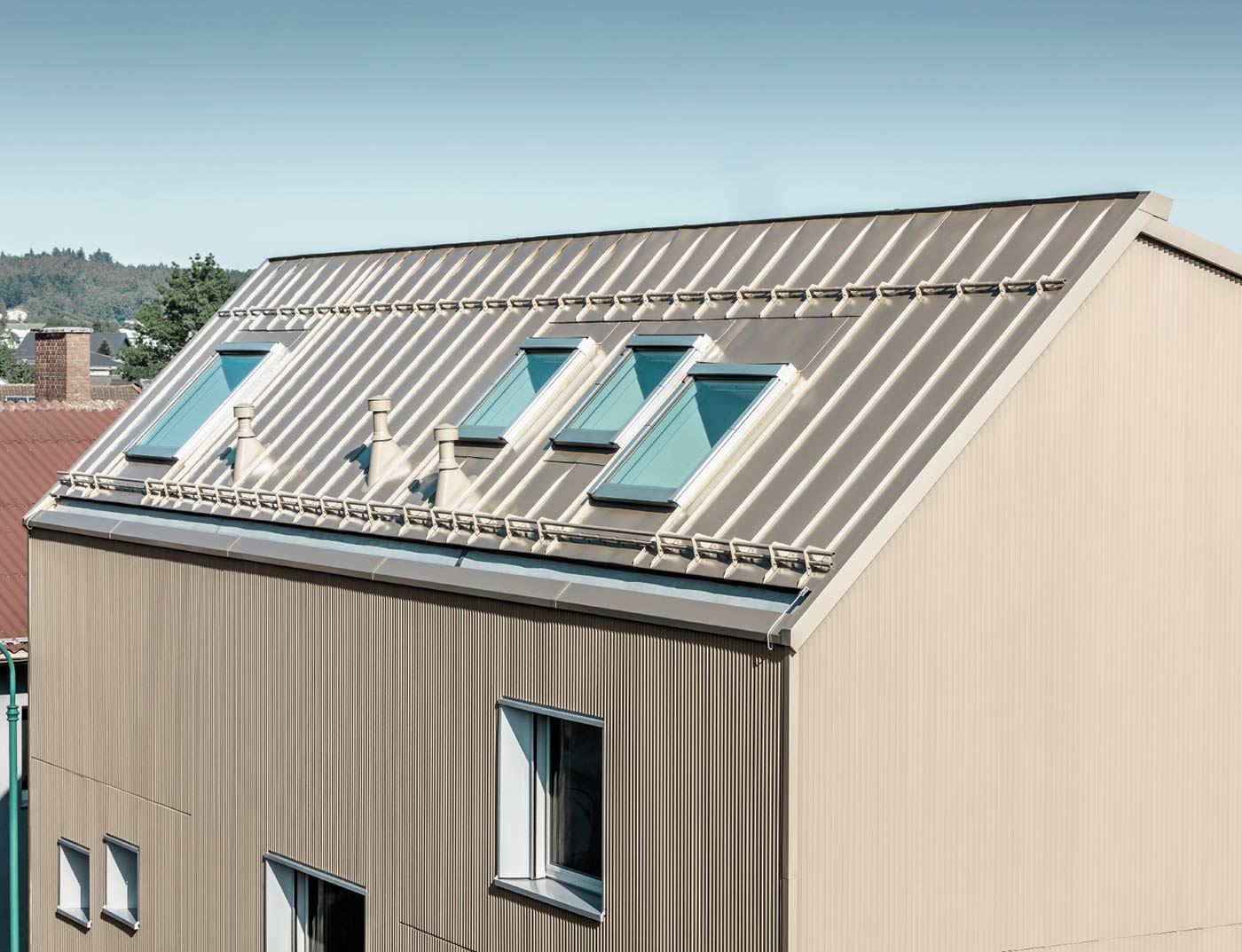 Referentieobjecten PREFA Daksystemen Daksystem PREFALZ® 45 brons