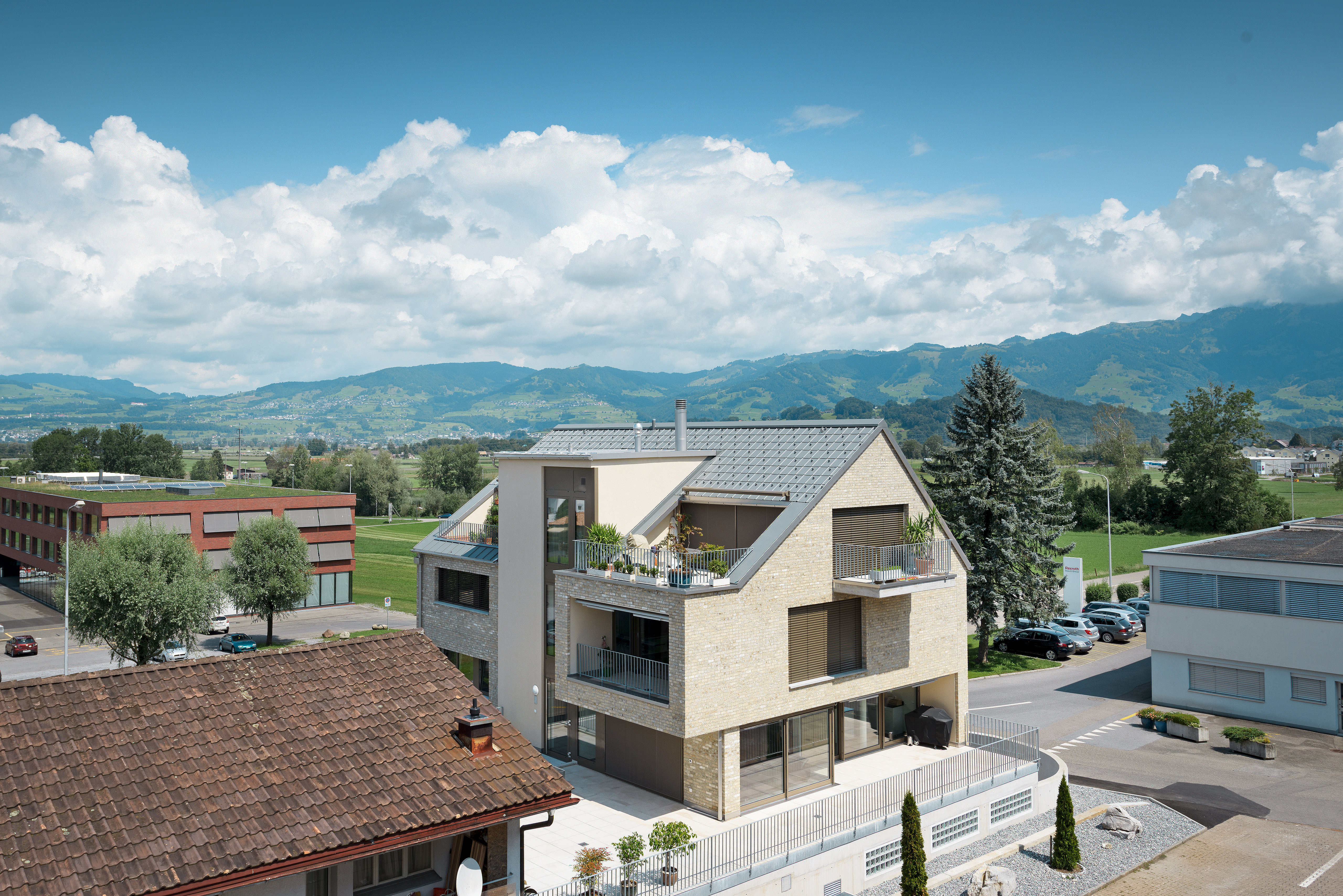 Referentieobjecten PREFA Daksystemen Dakpan 07 P.10 lichtgrijs