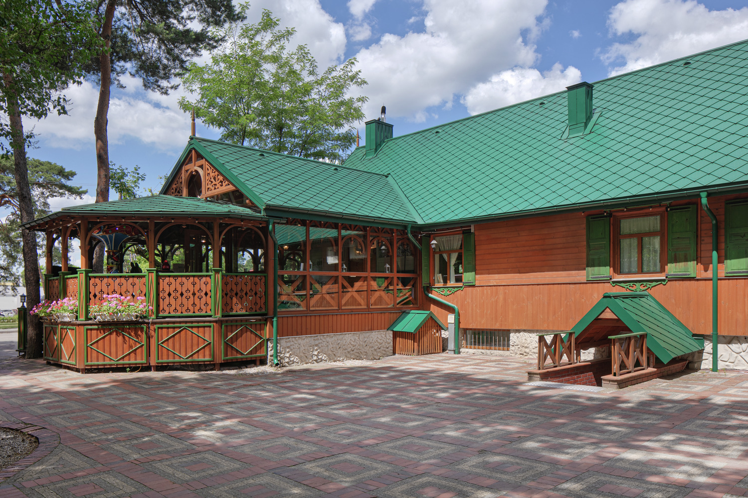 Referentieobjecten PREFA Daksystemen Daklosange 29x29 06 P.10 mosgroen