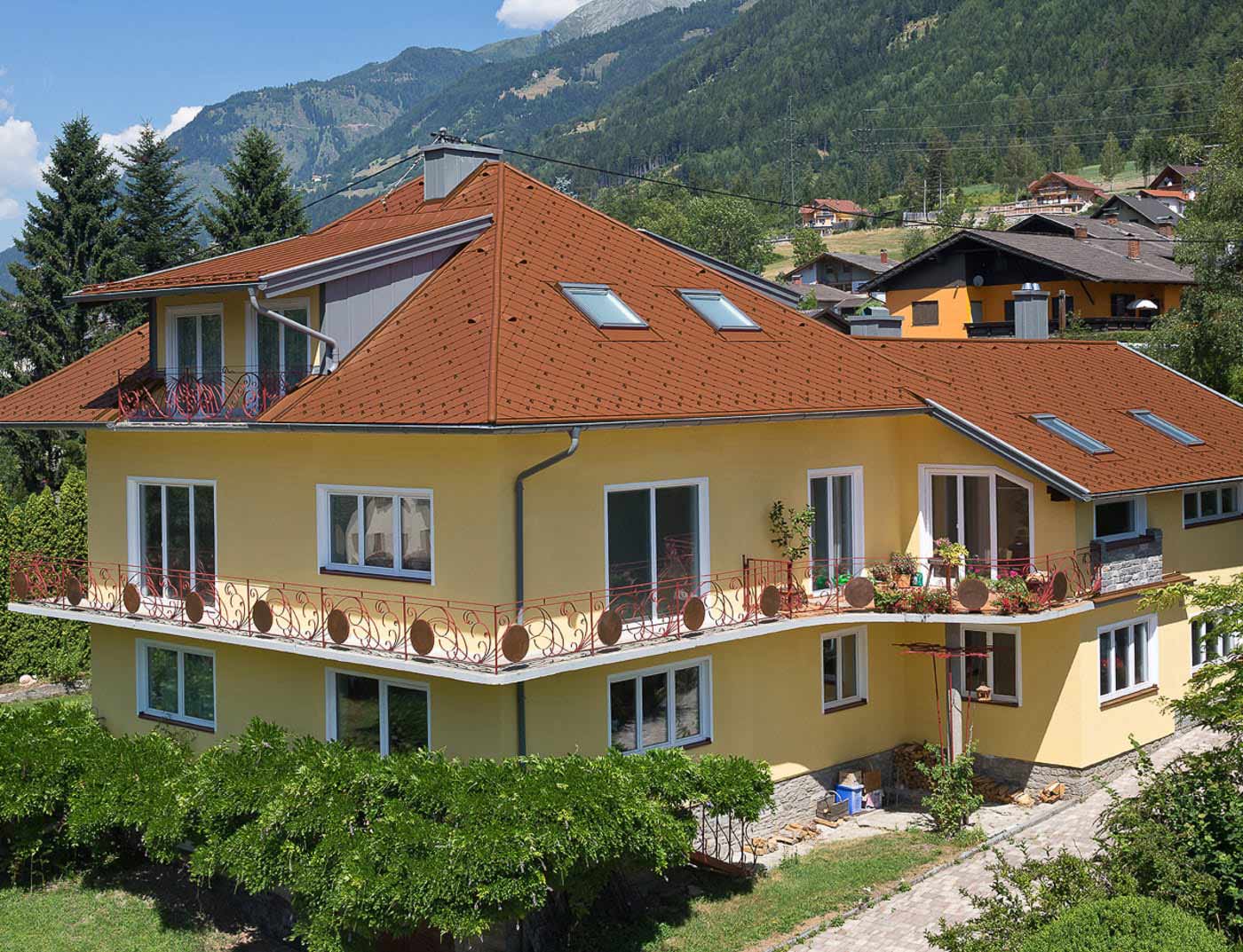 Referentieobjecten PREFA Daksystemen Daklosange 29x29 04 P.10 baksteenrood