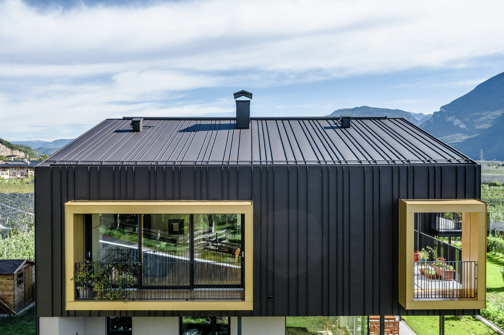 Referentieobjecten PREFA Gevelsystemen Gevelsystem PREFALZ® 11 P.10 hazelnootbruin