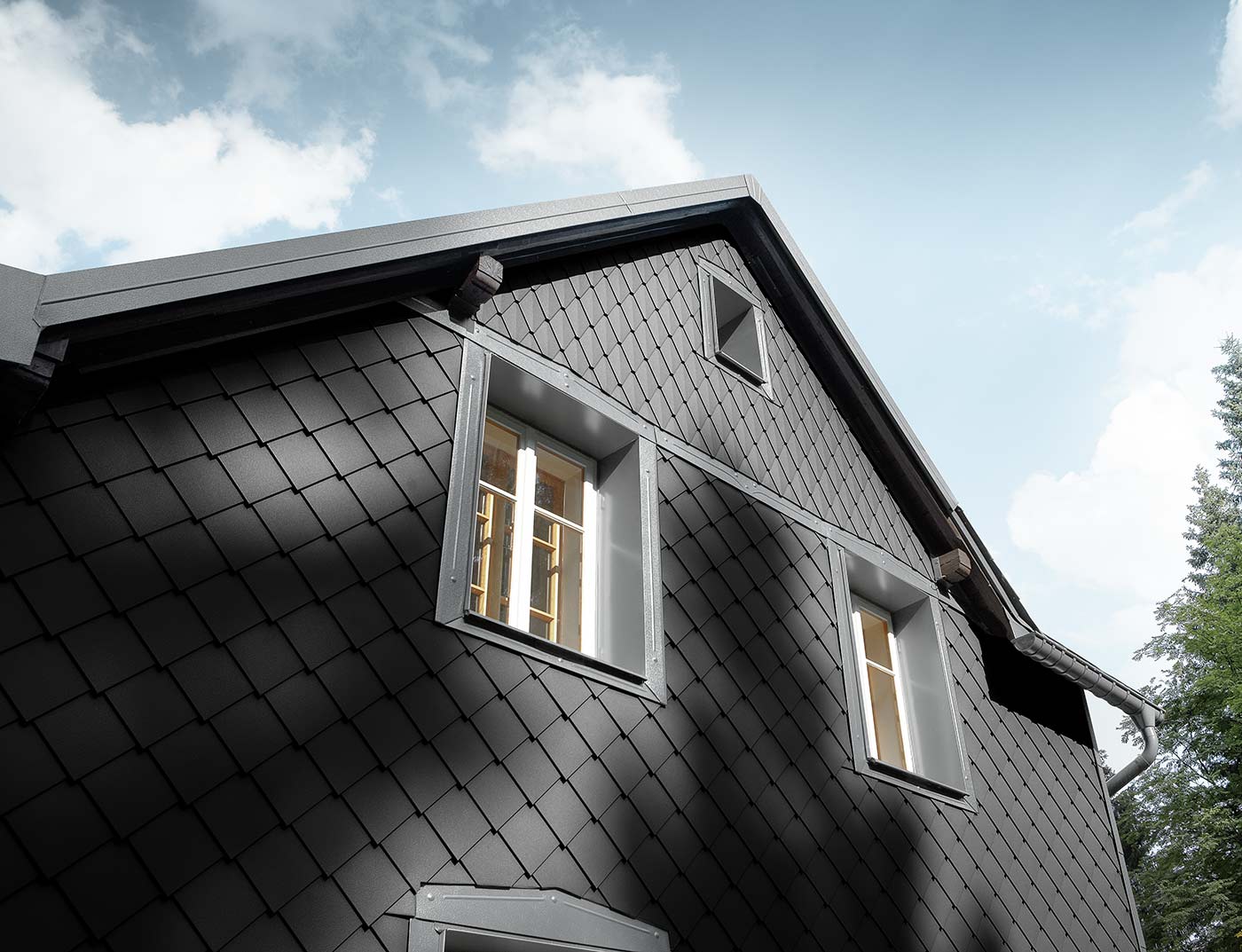 Referentieobjecten PREFA Gevelsystemen Gevellosange 20x20 03 P.10 zwart